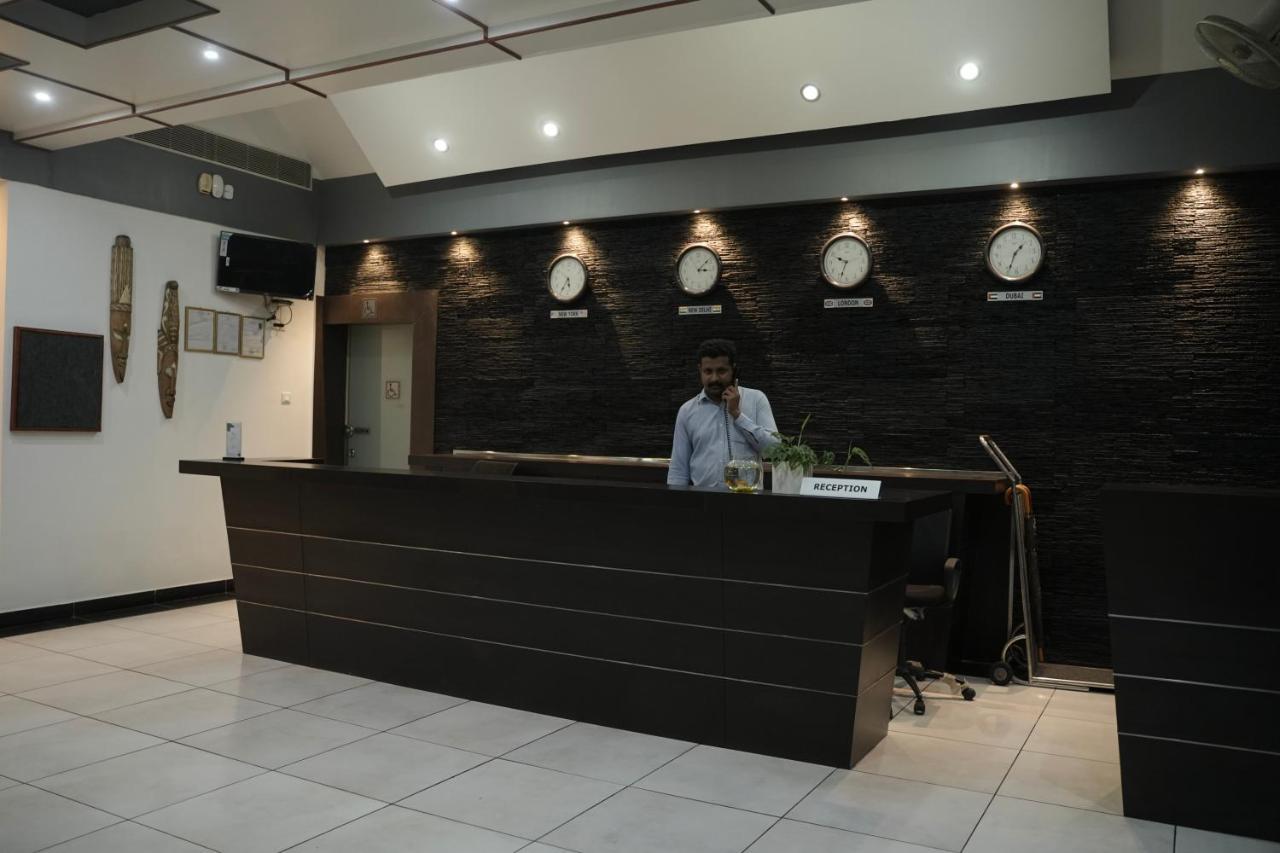 Hotel Palm Shore Palakkad Exterior photo