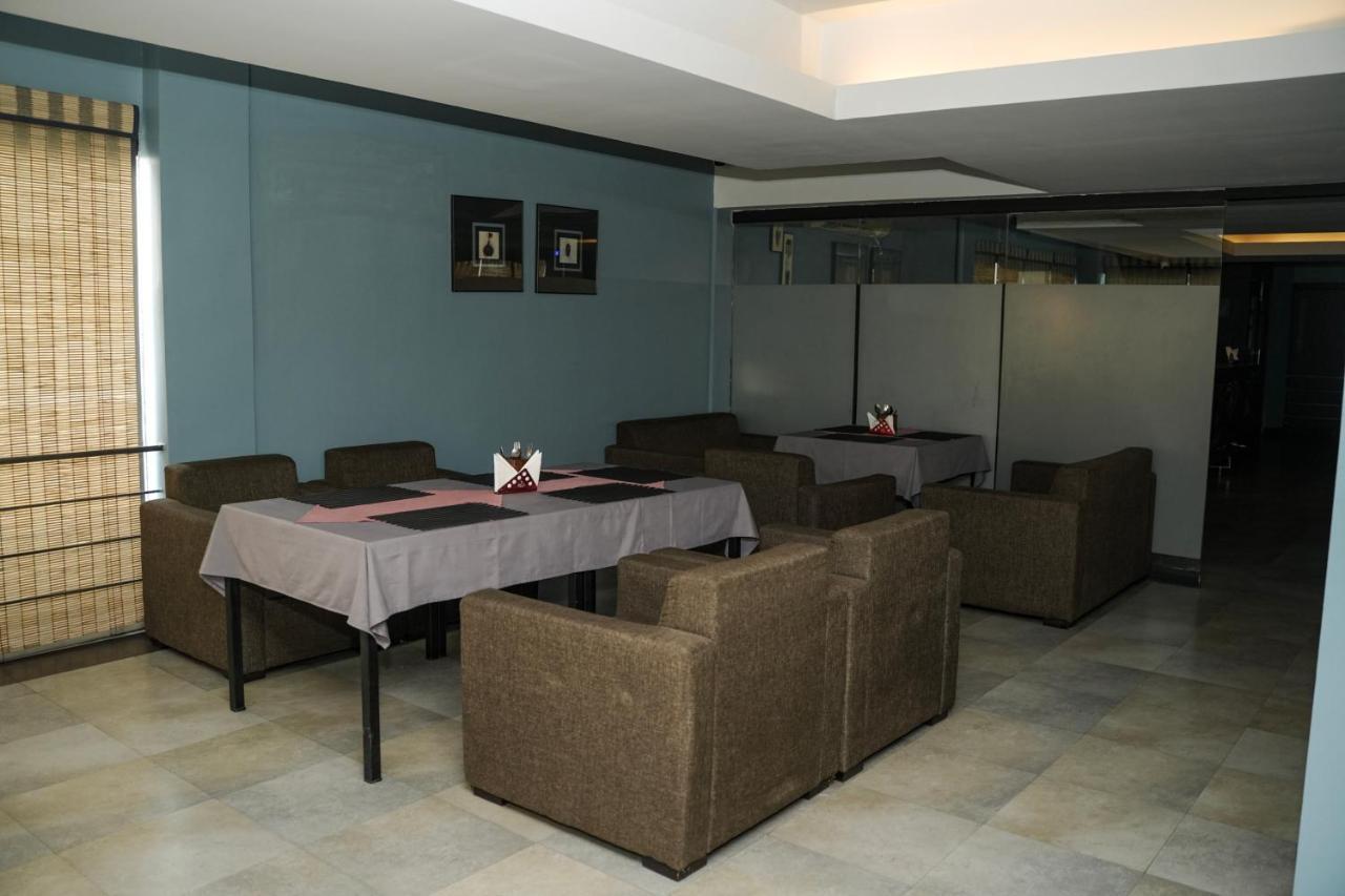 Hotel Palm Shore Palakkad Exterior photo