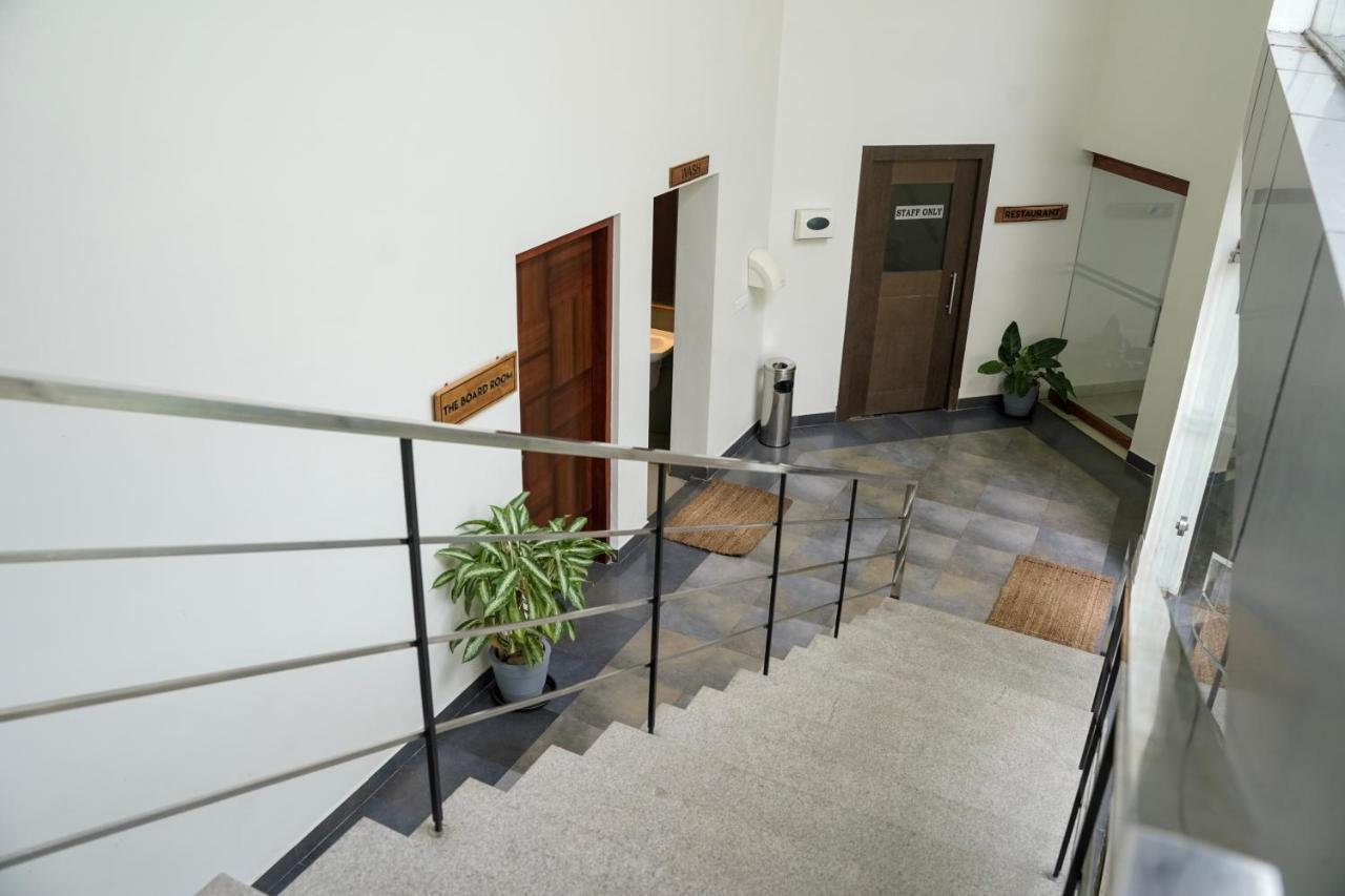 Hotel Palm Shore Palakkad Exterior photo